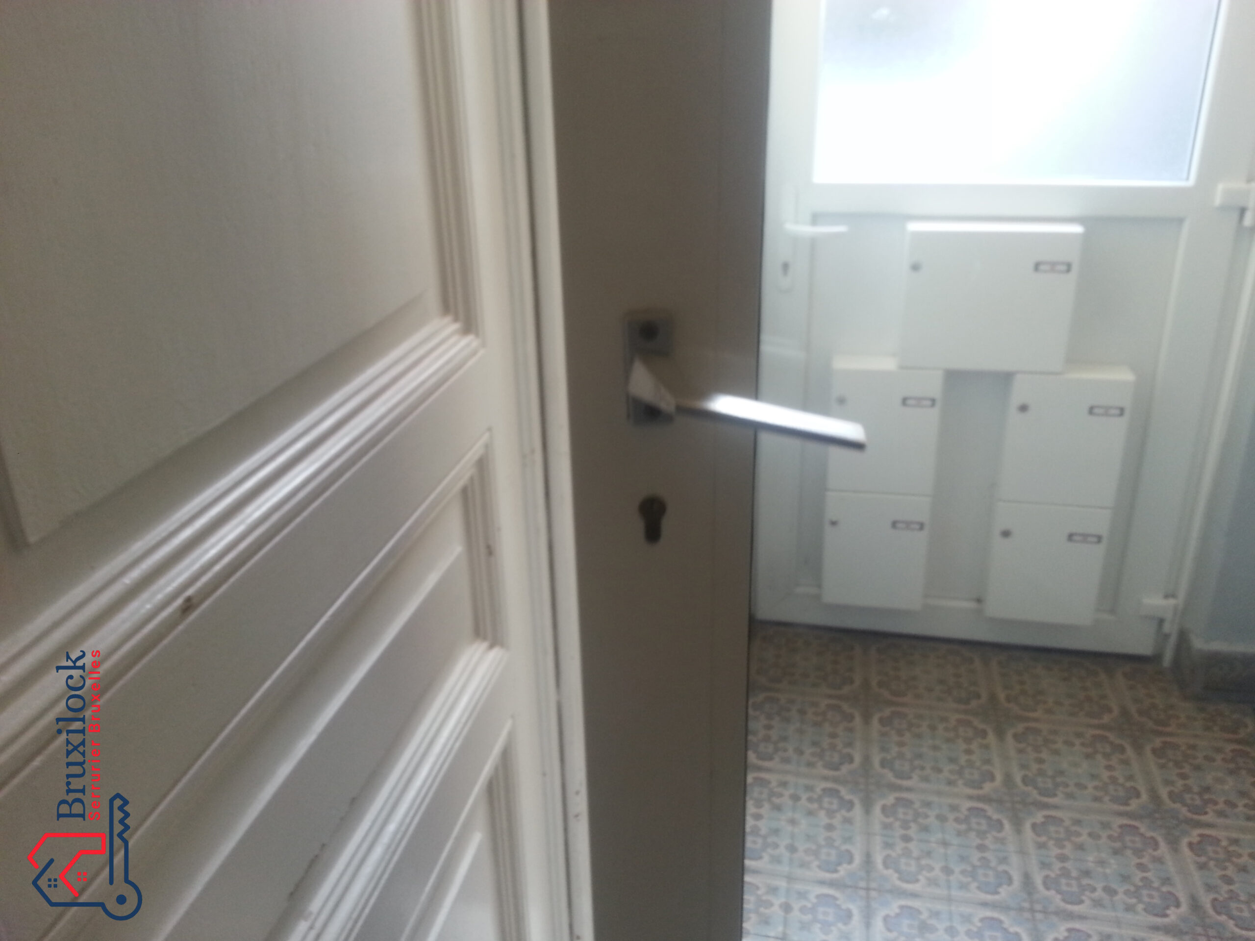 Ouverture de porte à Bruxelles par Bruxilock Serrurier Bruxelles